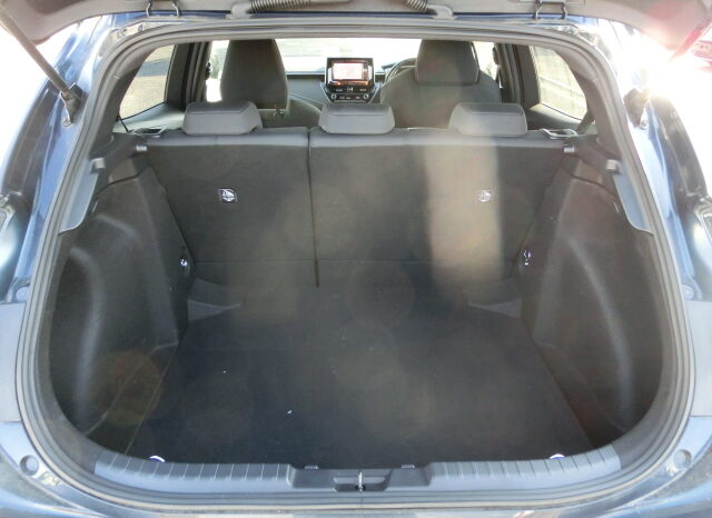 
								Toyota Corolla Sport full									