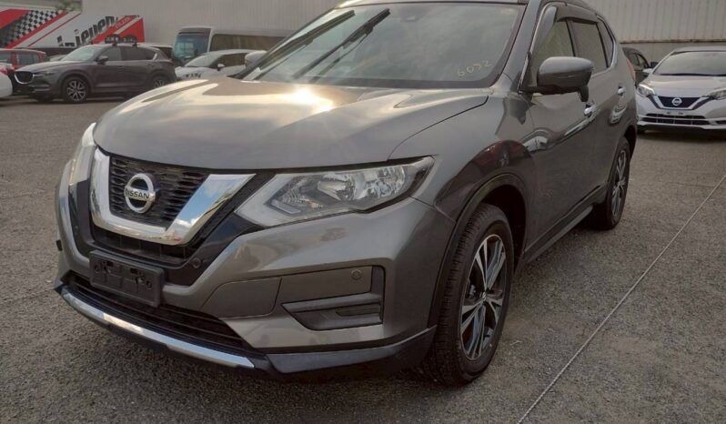 
								Nissan X-Trail full									