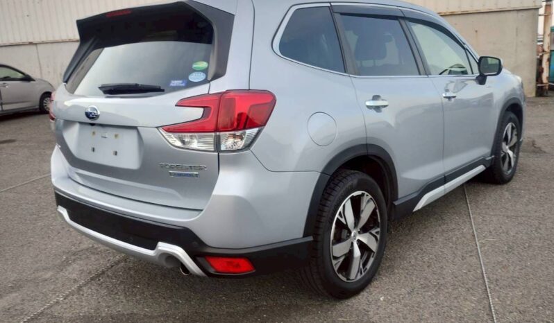 
								Subaru Forester full									