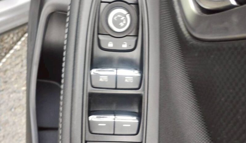 
								Subaru Forester full									