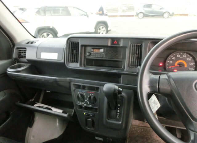 
								Daihatsu Hijet Cargo full									