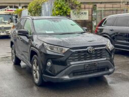 
										Toyota Rav4 full									
