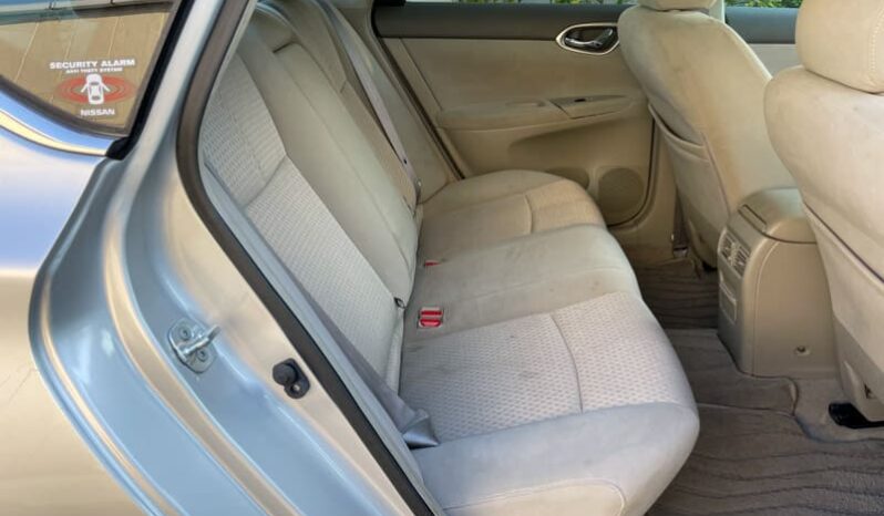 
								Nissan Sylphy full									