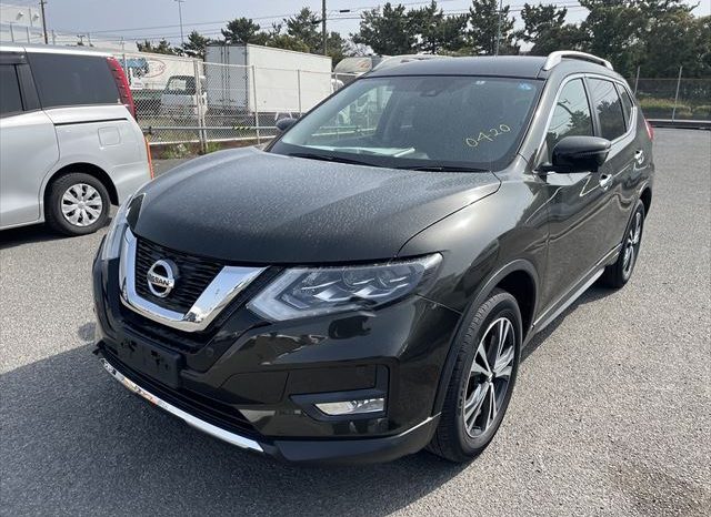 
								Nissan X-trail full									