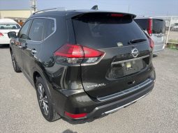 
										Nissan X-trail full									