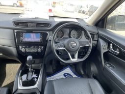 
										Nissan X-trail full									