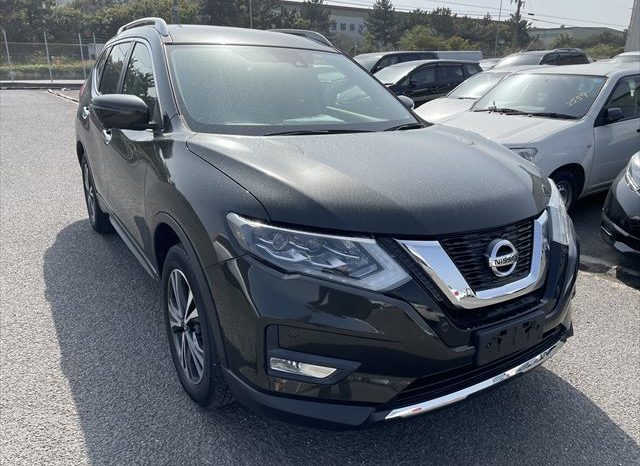 
								Nissan X-trail full									