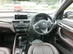 
										BMW X1 full									