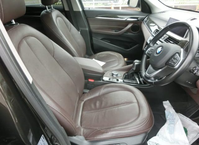 
								BMW X1 full									