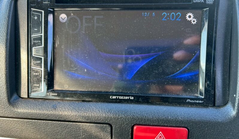 
								Toyota Regius Ace full									