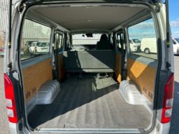 
										Toyota Regius Ace full									