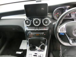 
										Mercedes Benz GLC full									