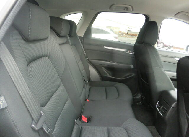 
								Mazda CX-5 full									