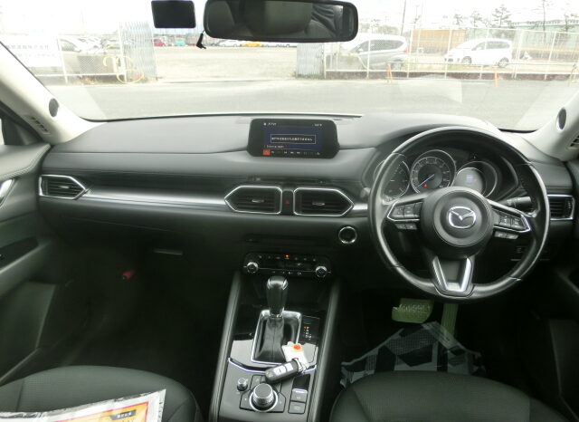 
								Mazda CX-5 full									