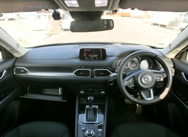 
								Mazda CX-5 full									