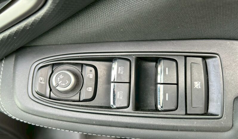 
								Subaru Forester full									