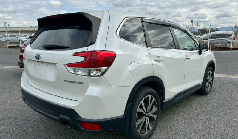 
								Subaru Forester full									