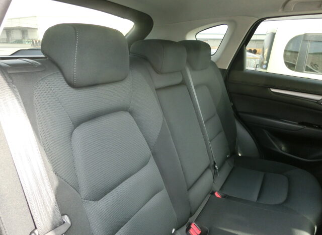 
								Mazda CX-5 full									