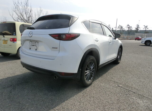 
								Mazda CX-5 full									