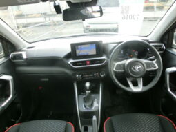 
										Toyota Raize full									