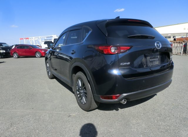 
								Mazda CX-5 full									
