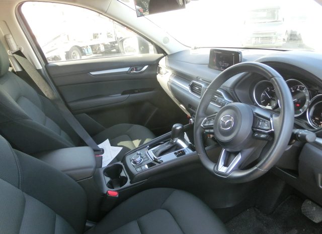 
								Mazda CX-5 full									