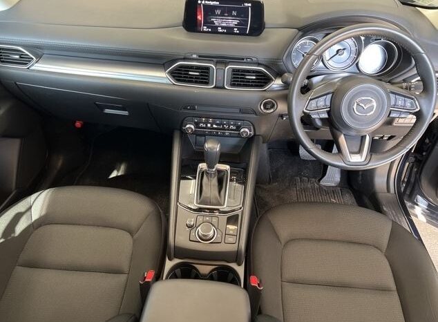 
								Mazda CX-5 full									
