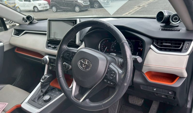 
								Toyota Rav4 full									