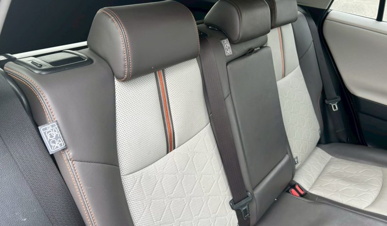 
								Toyota Rav4 full									