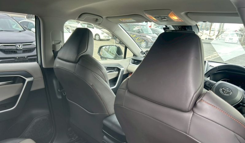 
								Toyota Rav4 full									