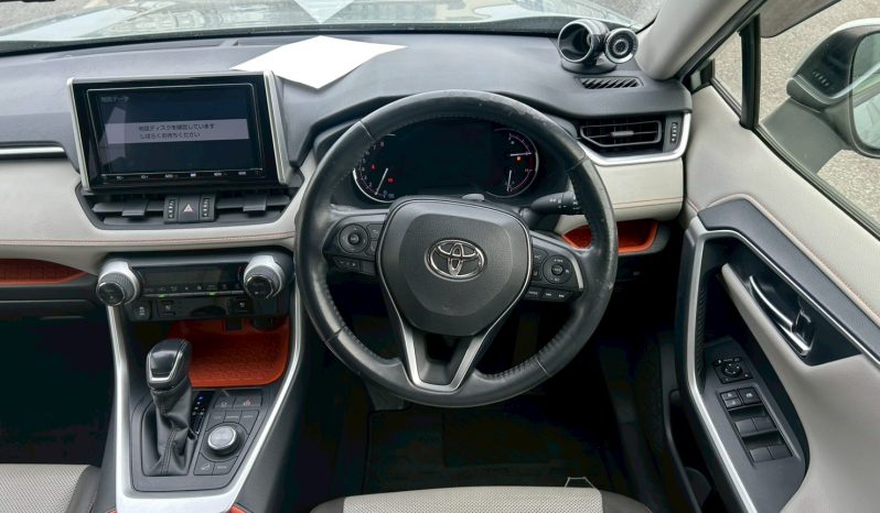 
								Toyota Rav4 full									