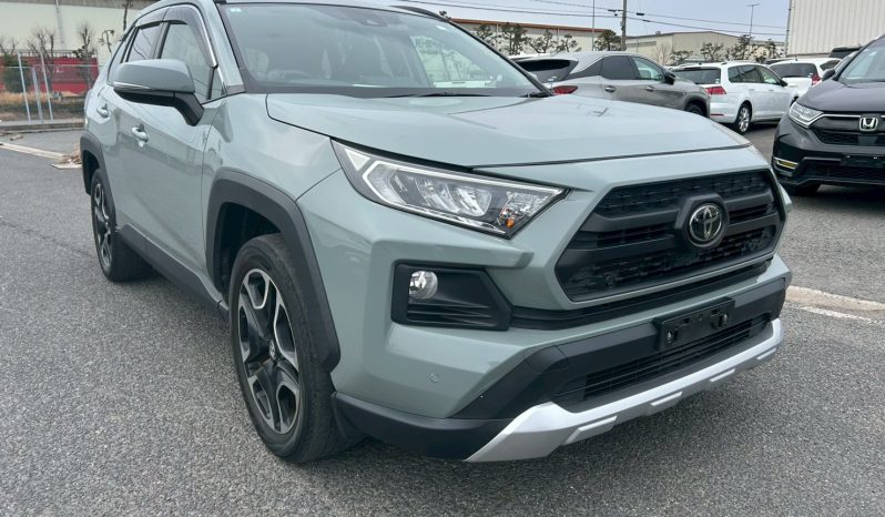 
								Toyota Rav4 full									