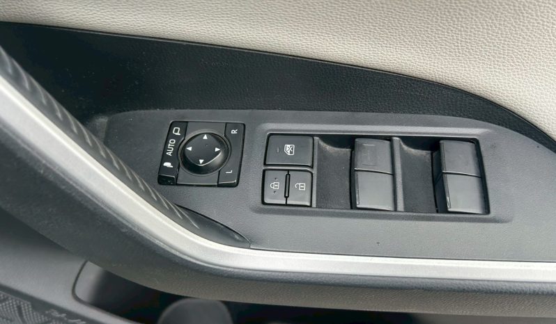 
								Toyota Rav4 full									