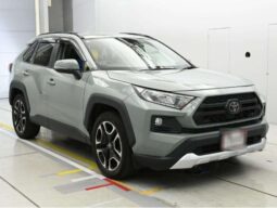 
										Toyota Rav4 full									