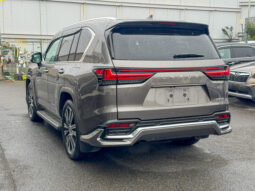 
										Lexus LX600 full									