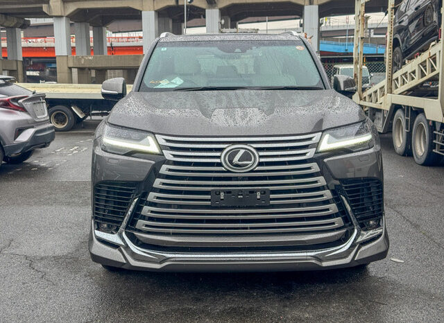 
								Lexus LX600 full									
