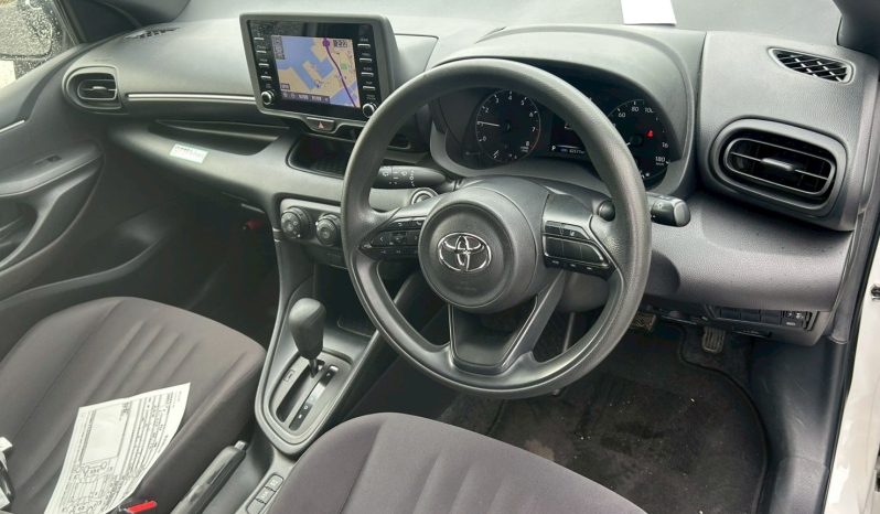 
								Toyota Yaris full									