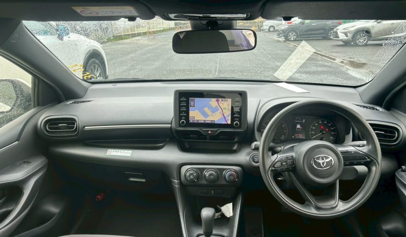 
								Toyota Yaris full									