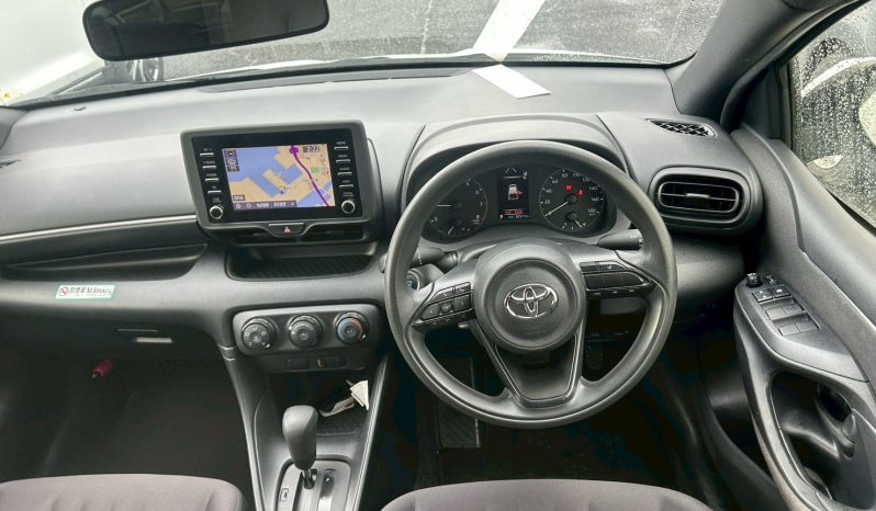 
								Toyota Yaris full									