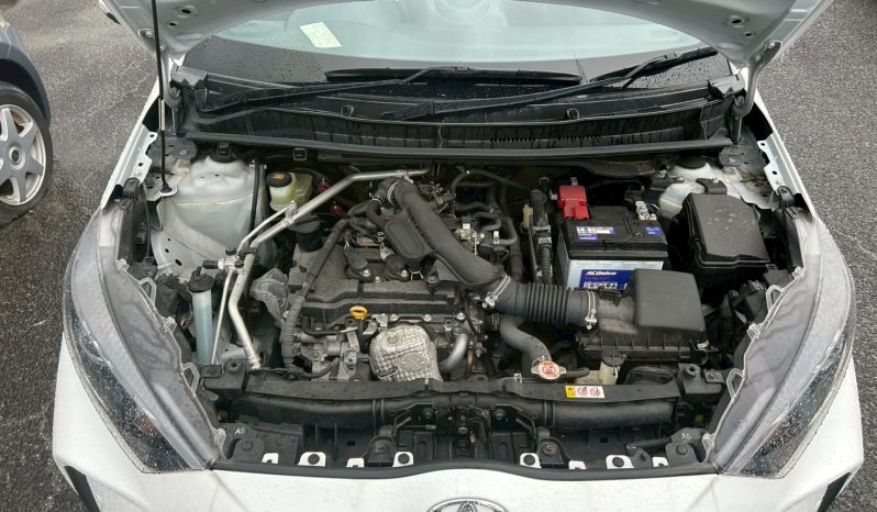 
								Toyota Yaris full									