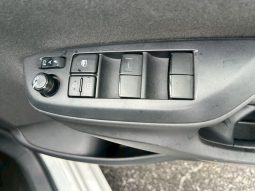
										Toyota Yaris full									