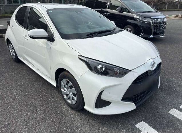 
								Toyota Yaris full									