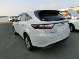 
										Toyota Harrier full									