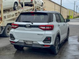 
										Daihatsu Rocky full									