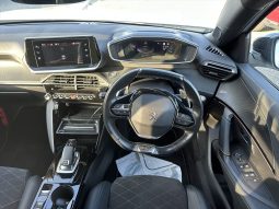 
										Peugeot 2008 full									