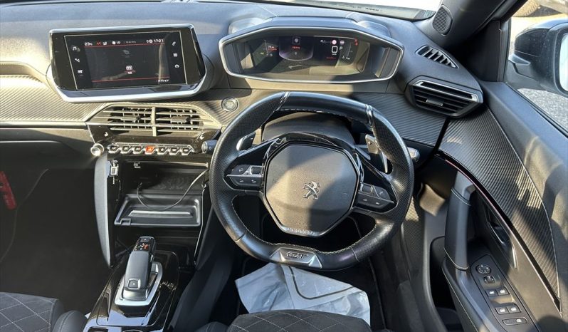 
								Peugeot 2008 full									