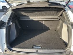
										Peugeot 2008 full									