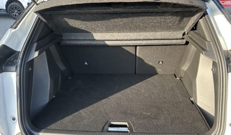 
								Peugeot 2008 full									