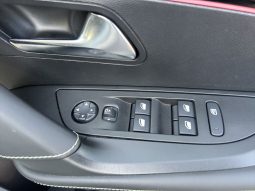 
										Peugeot 2008 full									