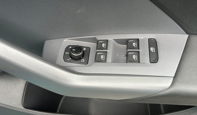 
								Volkswagen T- Cross full									
